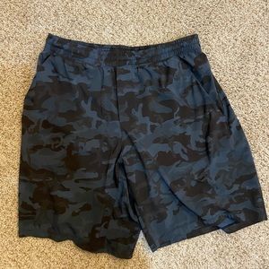 Lululemon Mens Pace Breaker Blue Camp Short - 9 inch